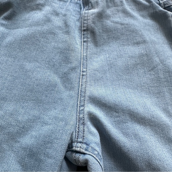 Forever 21 Light Wash Blue Denim Pull-On Flare Jeans Bell Bottom Women's Size XS - Picture 14 of 15